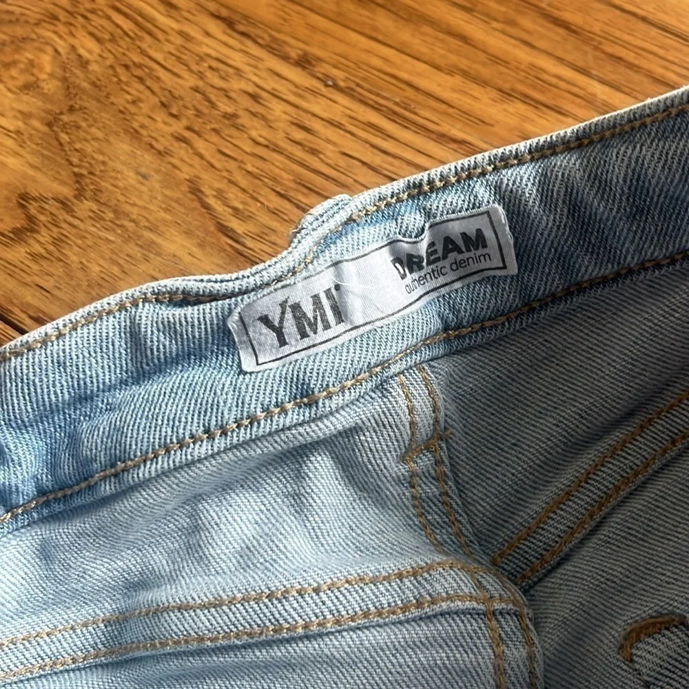 YMI jeans distressed